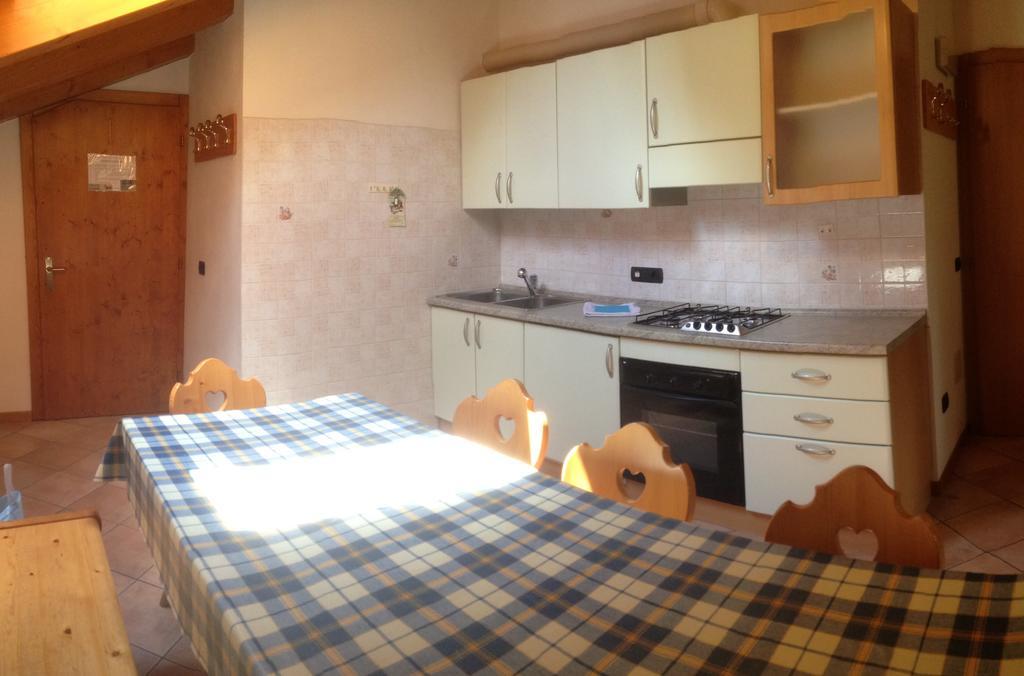 Casa Del Roccolo Apartment Folgarida Bilik gambar